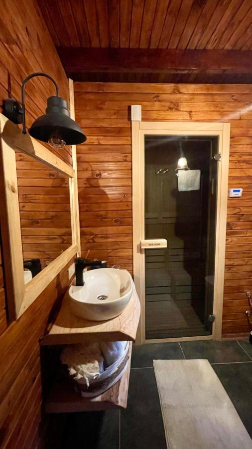 Panurlawoodenhouse Villa Buitenkant foto