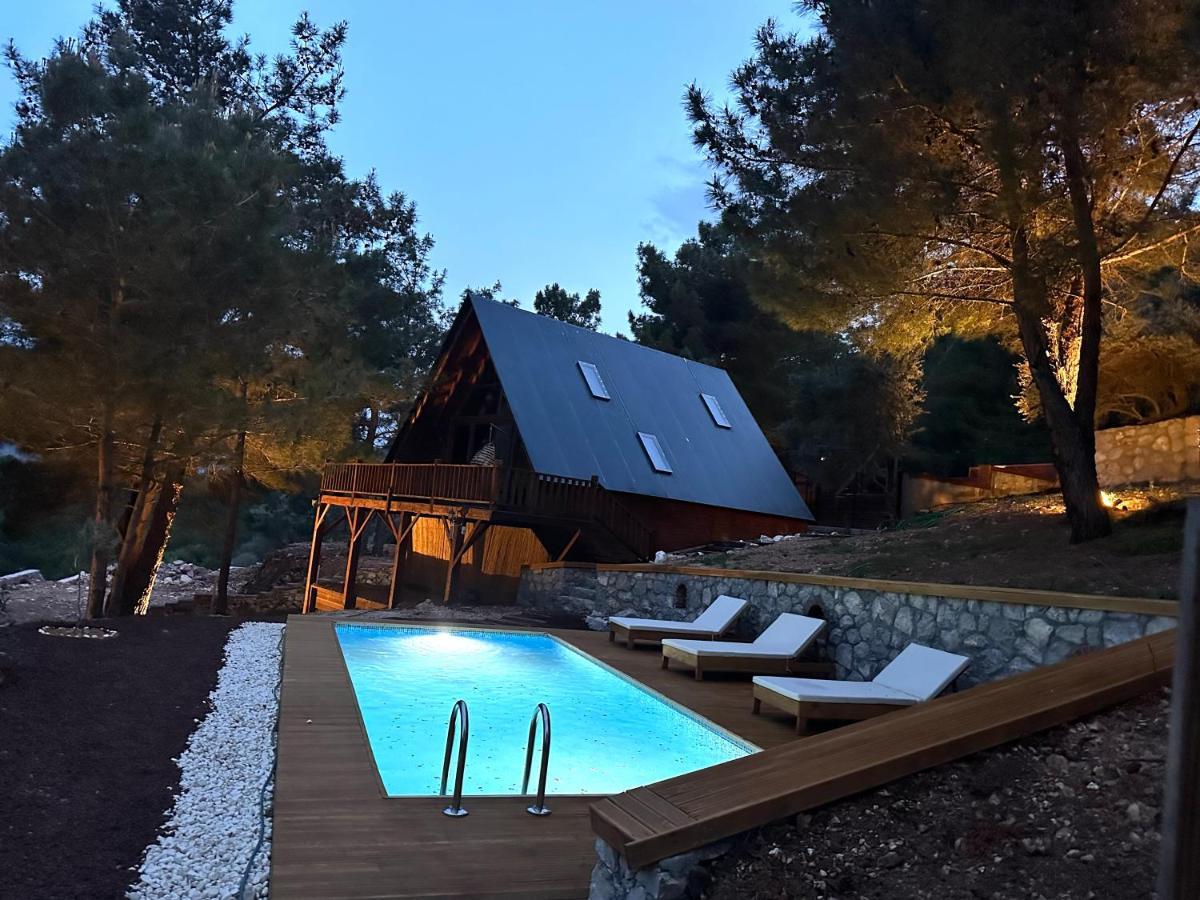 Panurlawoodenhouse Villa Buitenkant foto