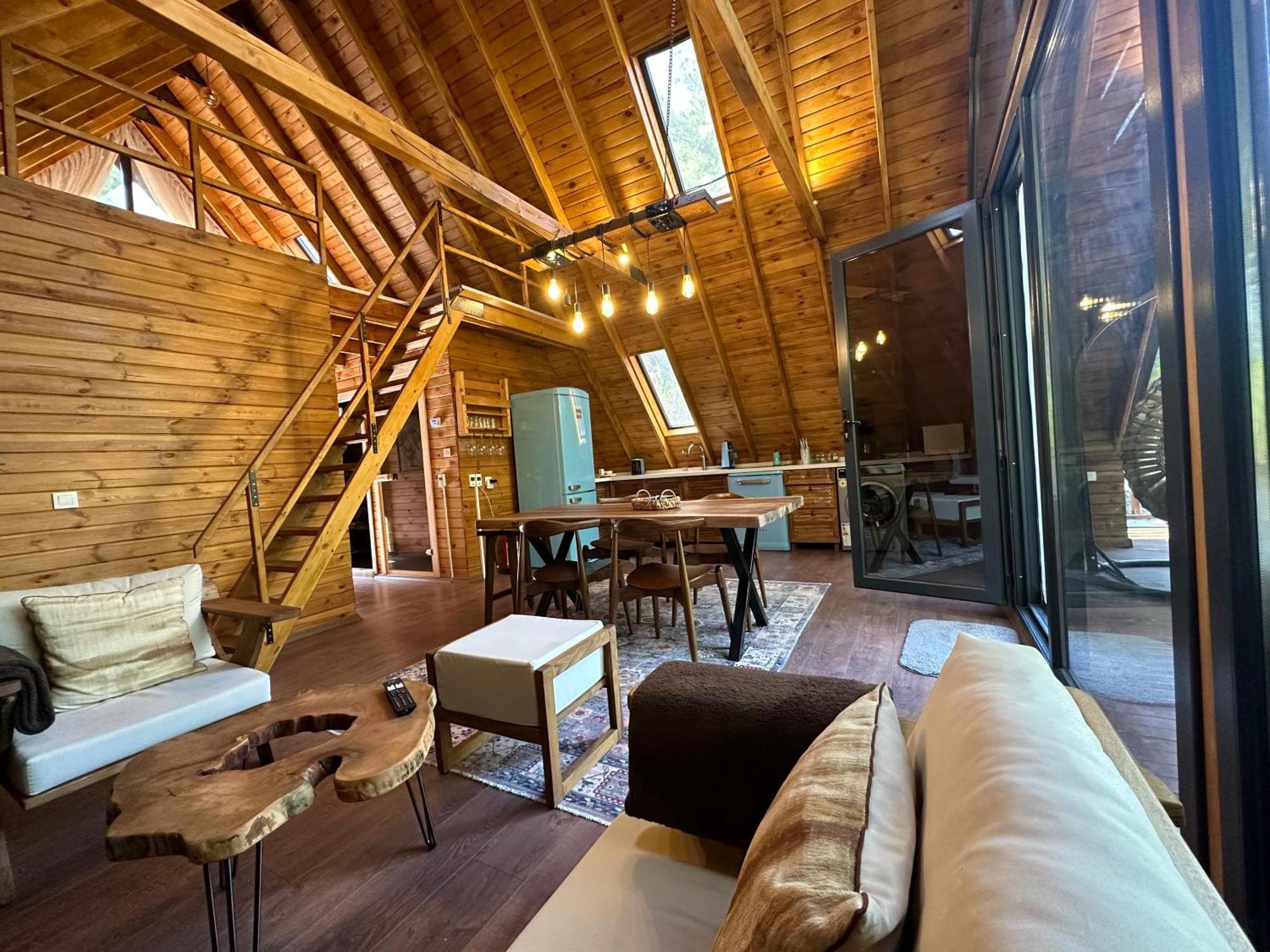 Panurlawoodenhouse Villa Buitenkant foto