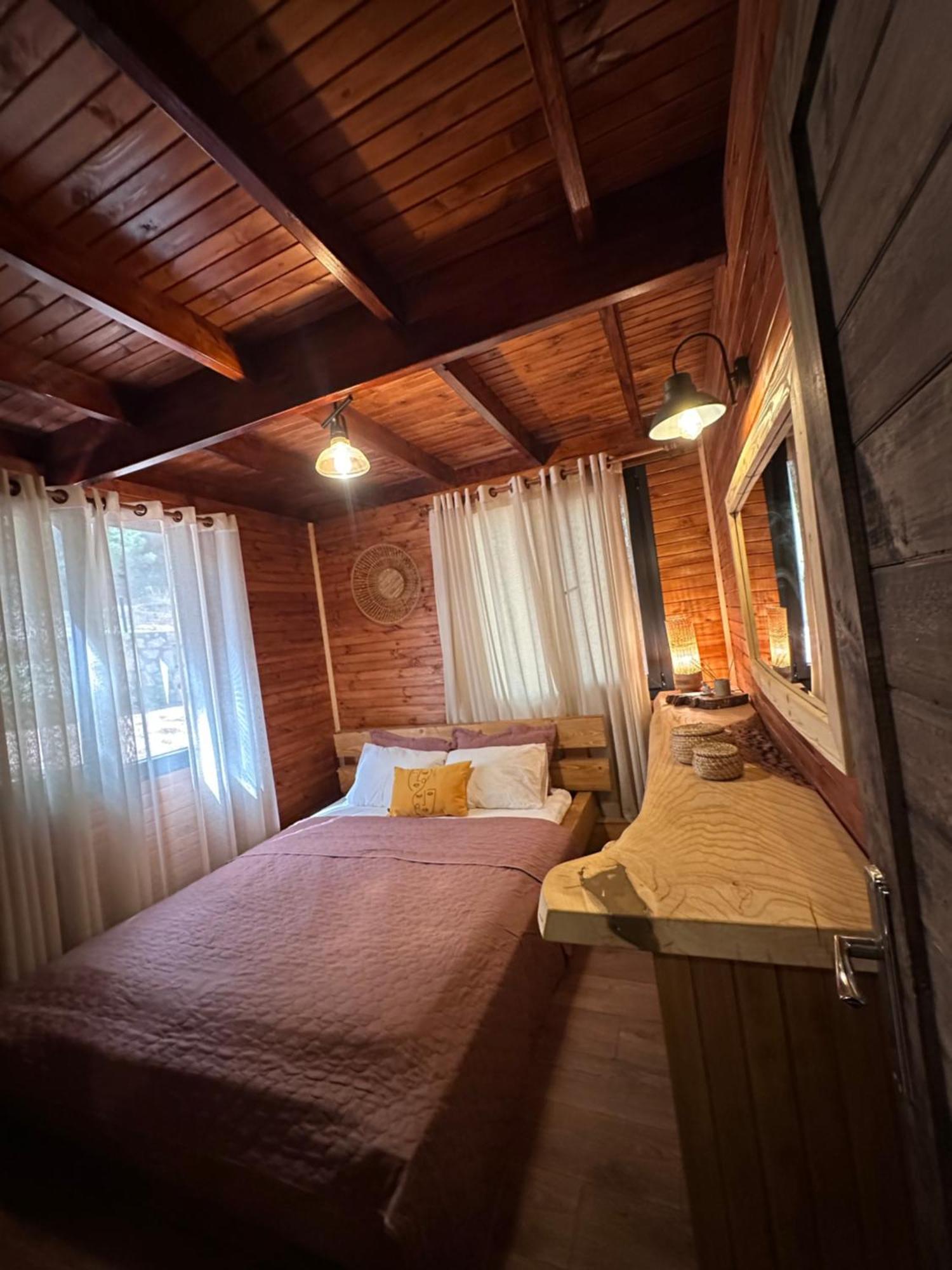 Panurlawoodenhouse Villa Buitenkant foto
