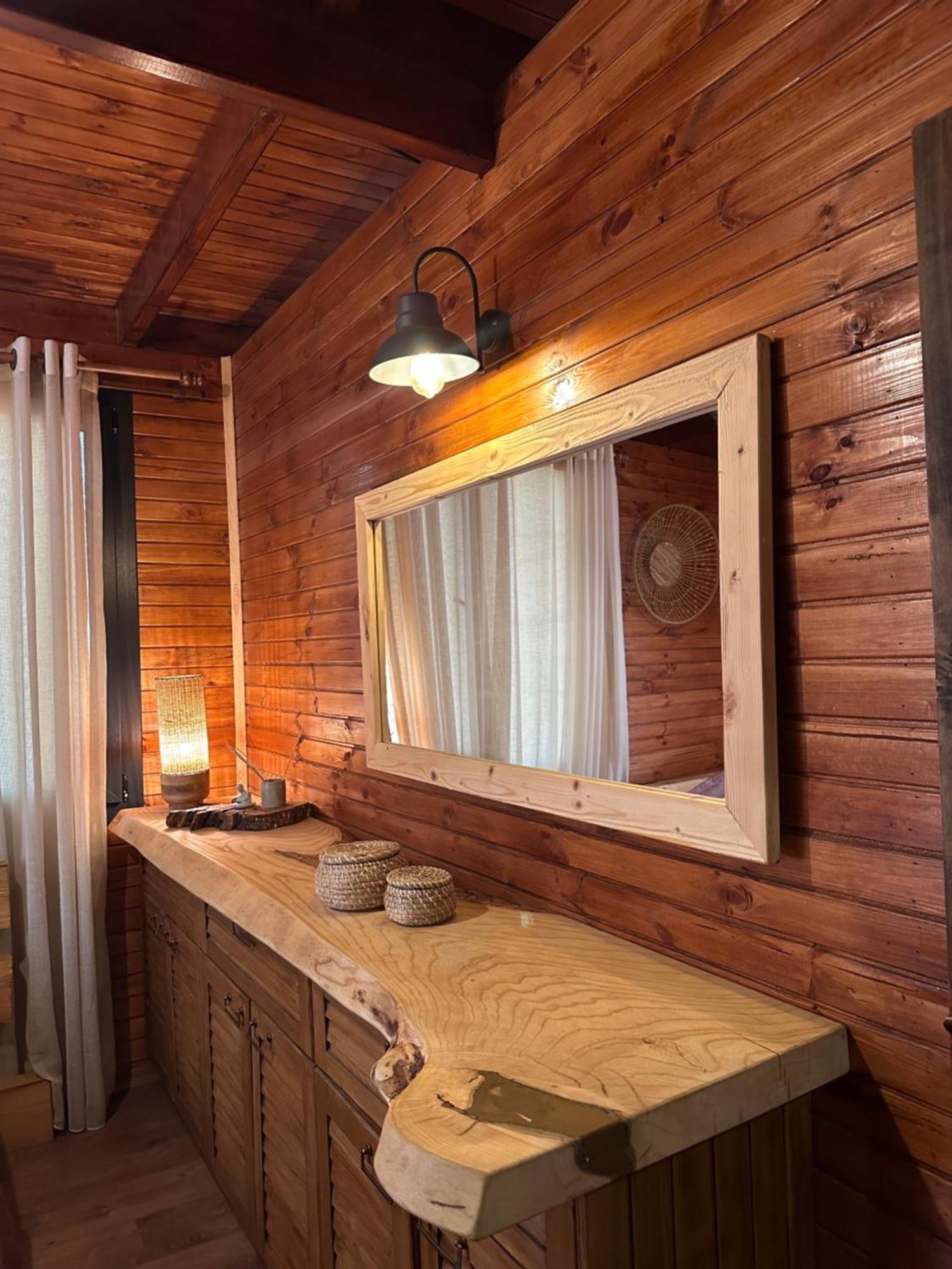 Panurlawoodenhouse Villa Buitenkant foto