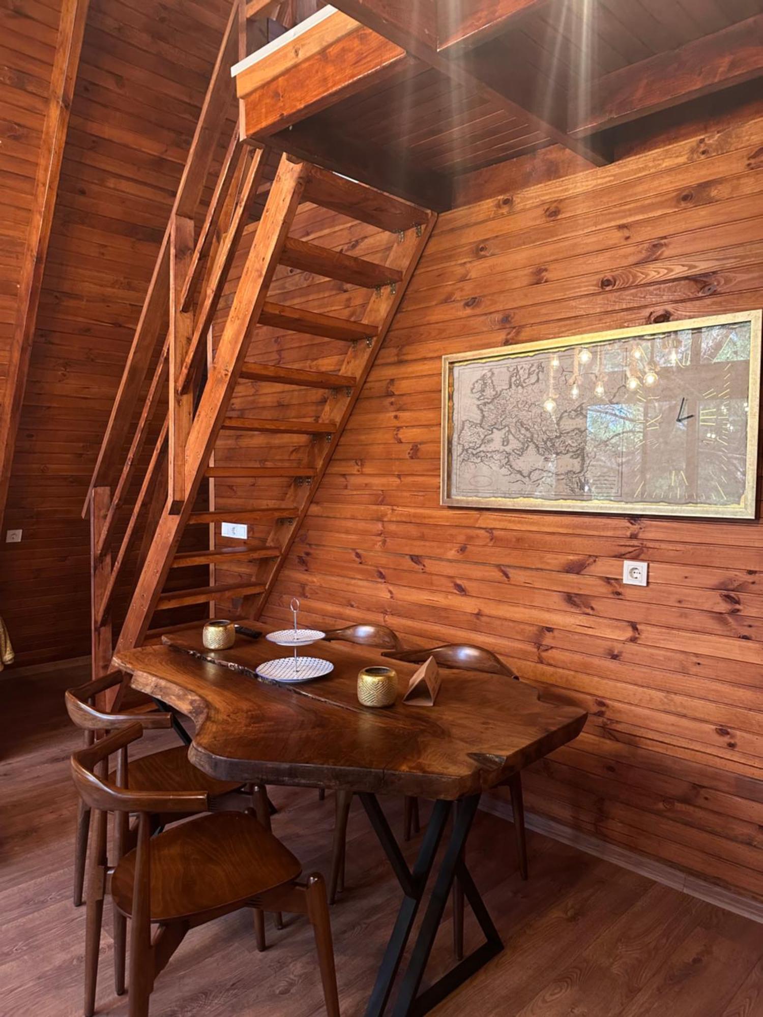 Panurlawoodenhouse Villa Buitenkant foto